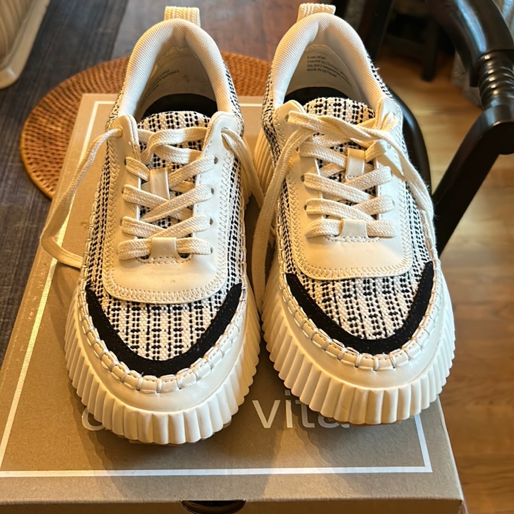 Dolce Vita sneakers